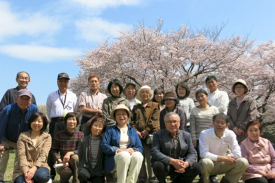 家族部会恒例のお花見での集合写真です。