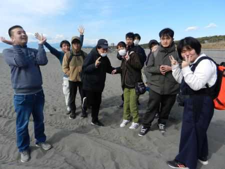 太陽の家藤の実学園より　お出かけツアー（のぞみ班）の報告です。
