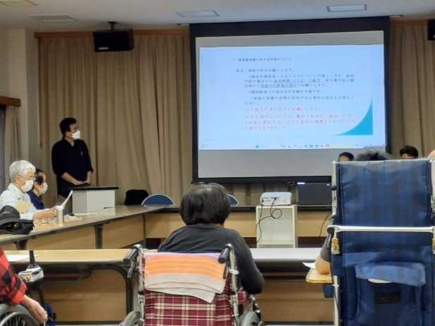 湘南希望の郷より　利用者・家族・職員懇談会が開催されました
