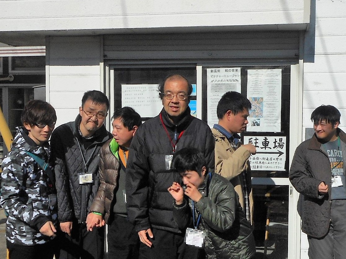 太陽の家藤の実学園より「にじ班切手納品外出」の報告です!