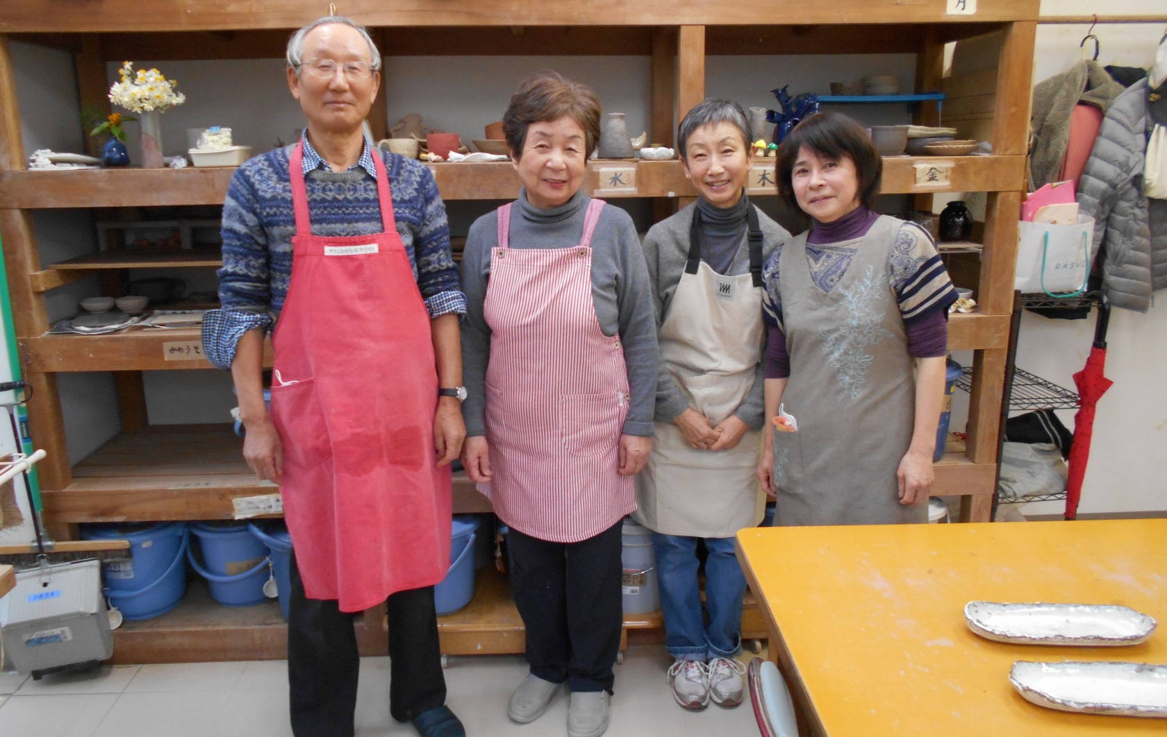 湘南希望の郷から「陶芸教室ボランティアトリオ」の報告です。
