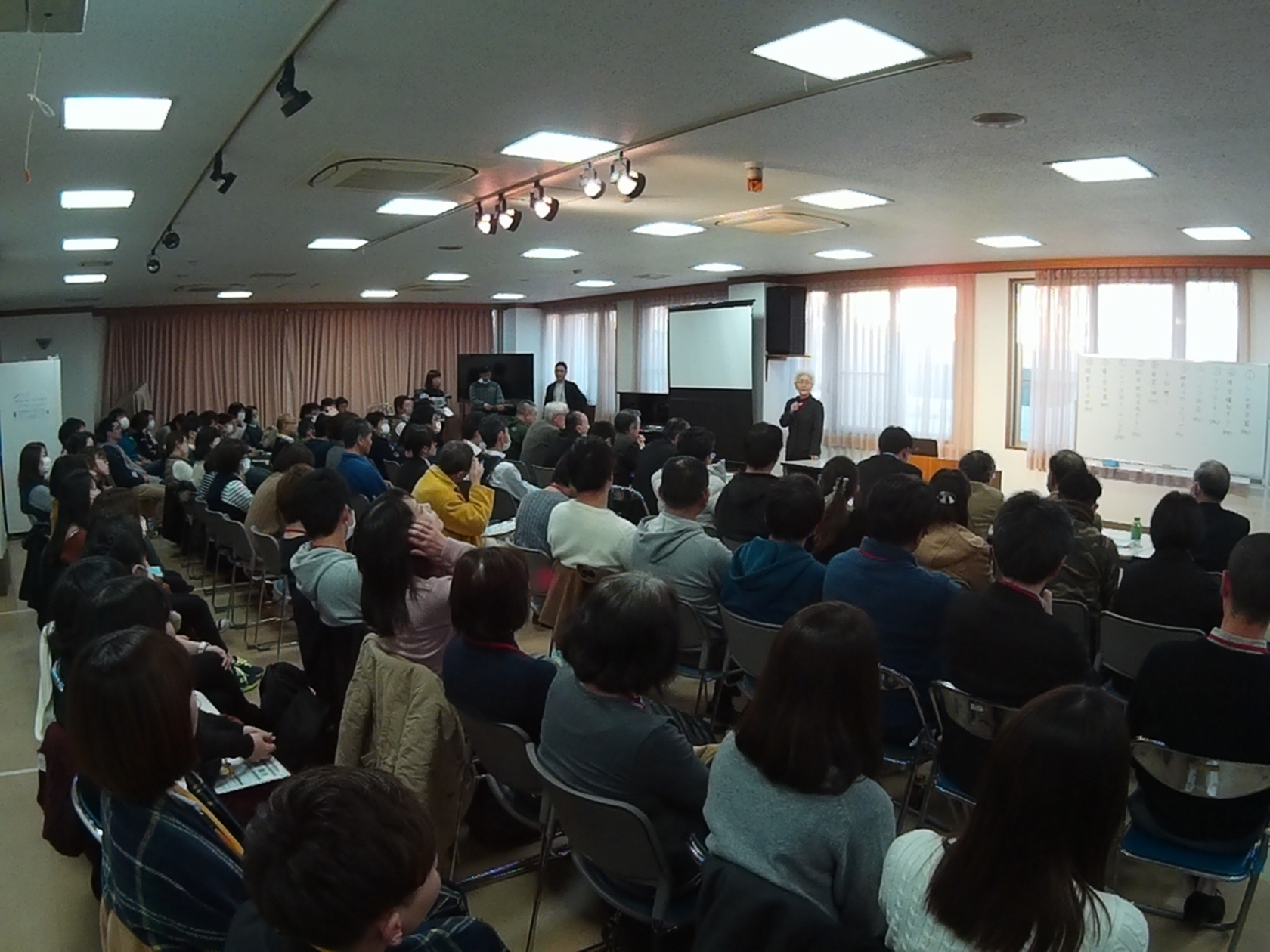 「2017年度　第4回　光友会イキイキチャレンジ活動発表大会」