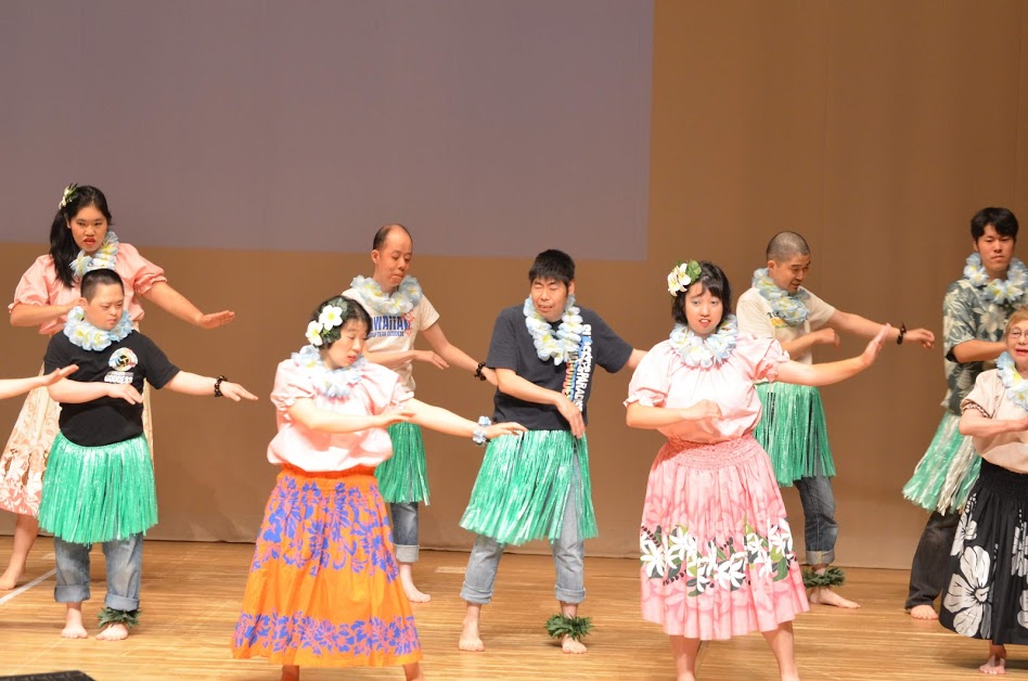 ライフ湘南から「今年も元気いっぱい踊ってきました」の報告です!
