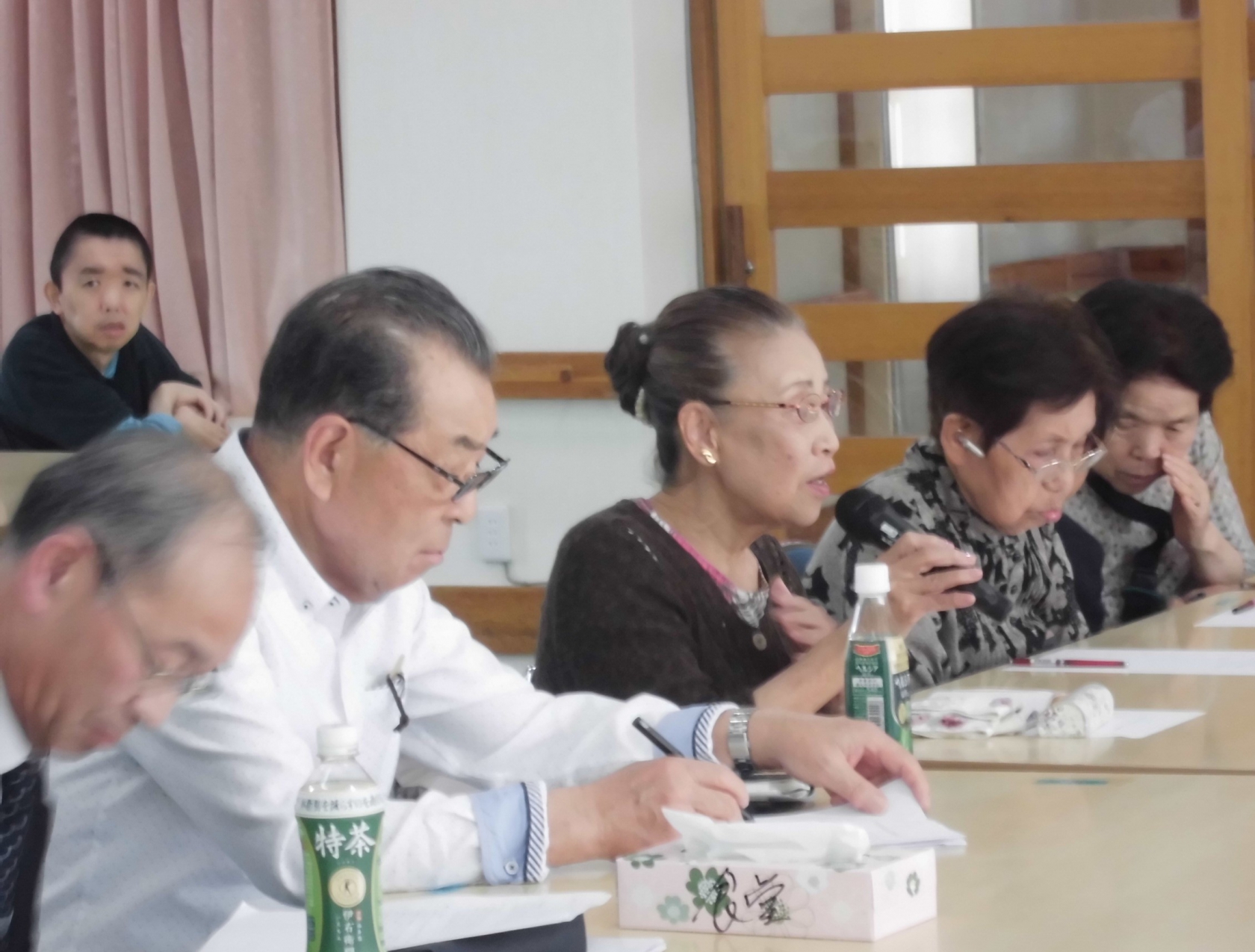 湘南希望の郷から「利用者家族職員懇談会」の報告です!