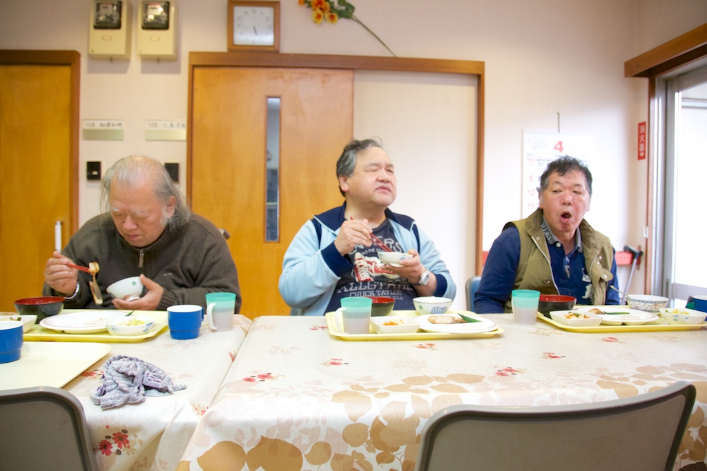 利用者さんお食事中