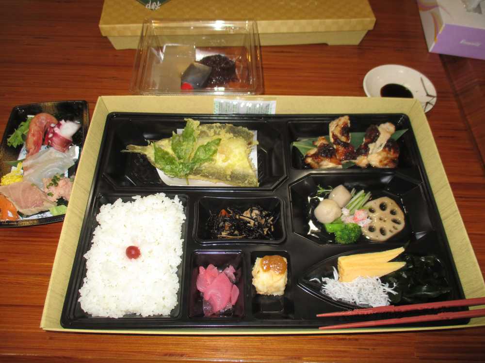 テイクアウトのお弁当